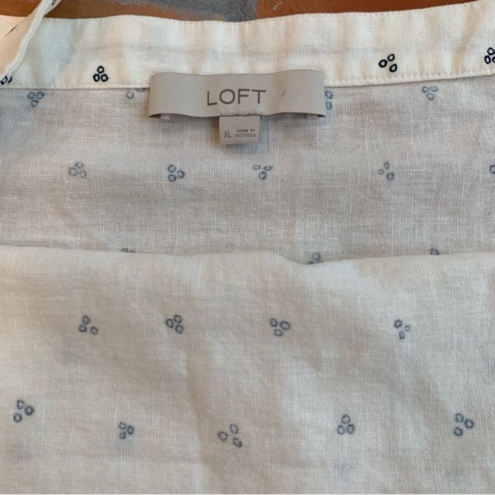 LOFT Linen Blend Poppy Garden Camisole Top linen blend - Picture 6 of 7